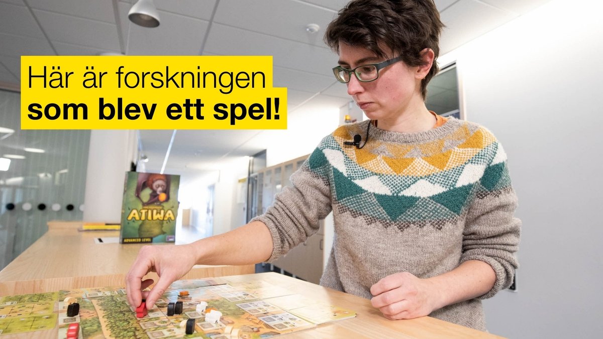 linneuni's tweet photo. Världskänd spelskapare inspirerades av Mariëlle van Toors forskning – gjorde spel om fladermössens miljönytta: https://t.co/mePtrxcZS7 #boardgame #research https://t.co/ENinfIsO8Y