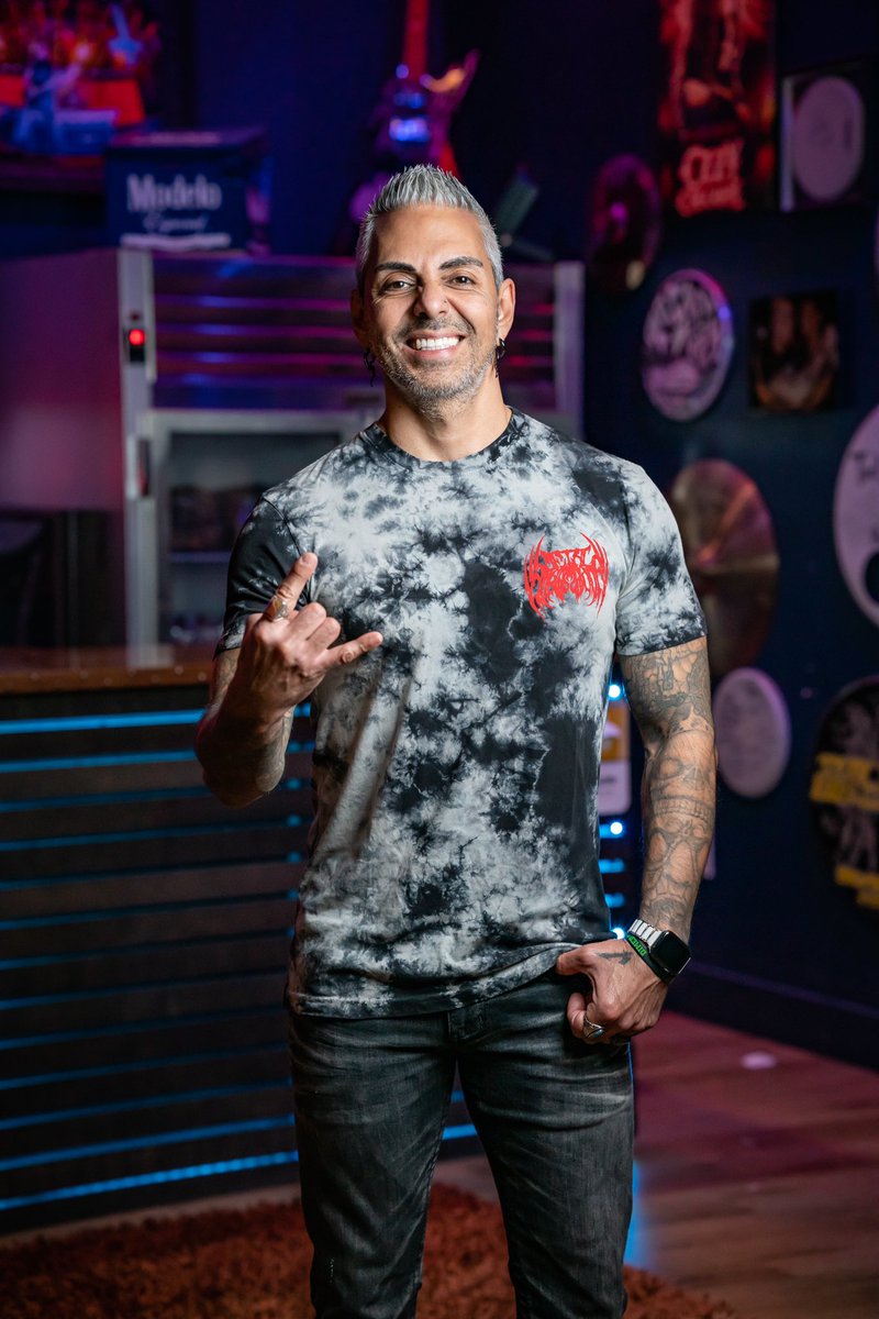 josemangin's tweet photo. This #metalambassador shirt that @Affliction made came out badass💯 Every sale = small donation to my nonprofit scholarship foundation @headbangscience 🙏🏽🙏🏽🙏🏽 Get your limited edition extra comfortable shirt now HIT LINK BELOW⤵️⤵️⤵️

https://t.co/ecJlofTGEa

#headbangforscience https://t.co/V3f5XrBXkr
