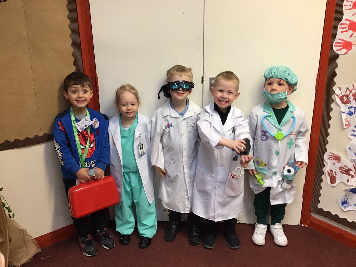 MrsECunningham's tweet photo. Lots of scientists in Nursery this morning. #nationalscienceday2023 https://t.co/bTItxwLK77
