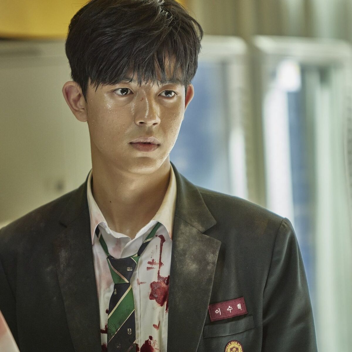 "All of us are dead" une série coréenne sur @netflixfr inspiré du webtoon "Now at our school" 

J'y interprète Lee Soo-hyeok, entouré d'un casting voix toujours aussi sympa !

Mais, vais-je survivre à cette apparition de zombies ? 🤔