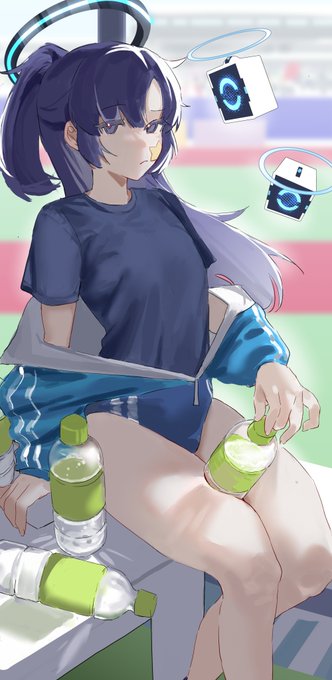 太ももでペットボトル挟んでくれユウカ 