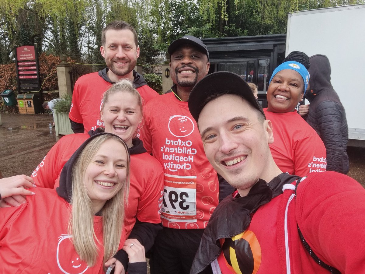 play2give's tweet photo. Superheroes all!
Our 11-strong team of Play2Give Heroes took part on Sunday in the @OxHospCharity #OX5RUN and they all got over the finish line. Our fastest runner Terence coming in at 38m. So far we've raised over £1,305 👏 A fantastic morning and another amazing event. ❤️🦸♂️🦸♀️ https://t.co/v10JWJm9Ft