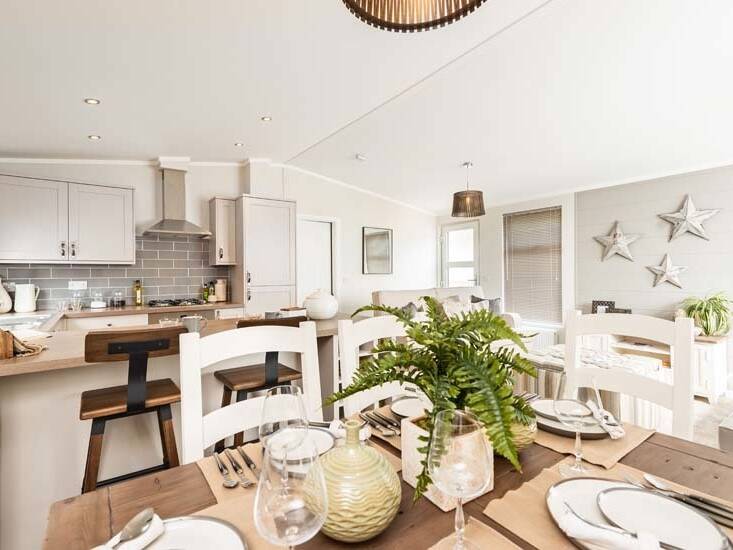 BowyerEstates's tweet photo. 3 Bed Park Home, 1; £224,950 Leasehold, Plot 35, The Plantation House - New Home, Northwich, CW8 2JL, contact 0160676044 for info. https://t.co/AdjMQjRIwu