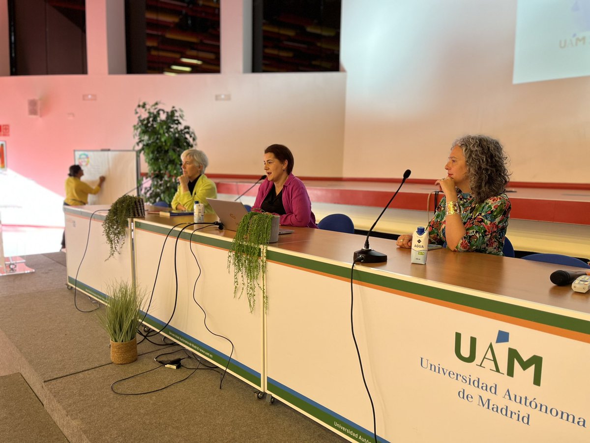 UAM_Madrid's tweet photo. 📢Comienzan las Jornadas por los ODS 2023 en la #UAM, con la presentación del libro Vol. II Agenda2030-UAM: teoría y práctica. Una mirada constructiva desde la academia.

https://t.co/iWTeQl4QLE

Contamos con la presencia de los autores y las autoras del libro

📍Sala Polivalente https://t.co/WRlVHwOC4L