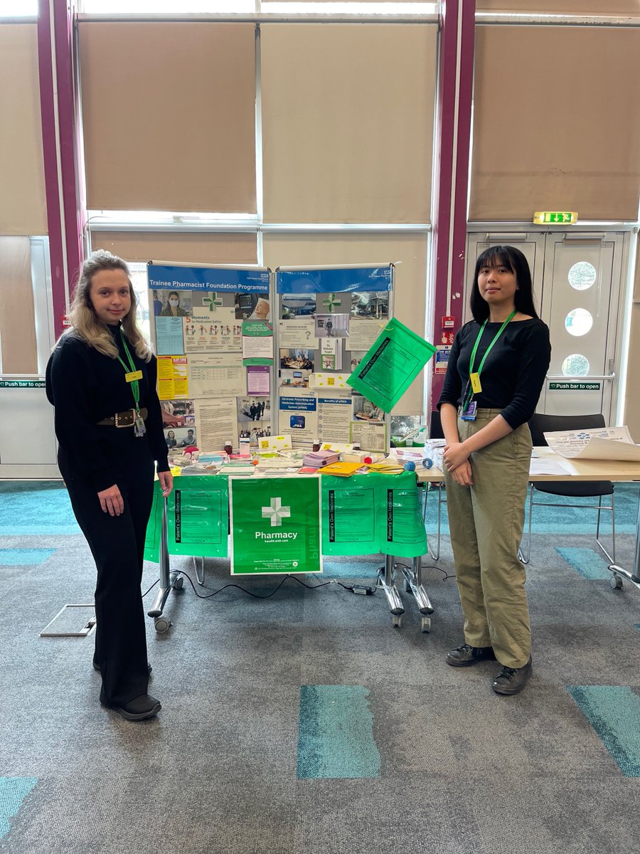 esht_pharmacy's tweet image. Another great day at the University of Brighton&apos;s Career Fair! Come say hello to our Trainee Pharmacists at East Sussex NHS Healthcare Trust for top tips, exam prep, Oriel, and what it&apos;s like working in a hospital pharmacy! @ESHT_IE @ESHTNHS #traineepharmacists #pharmacists
