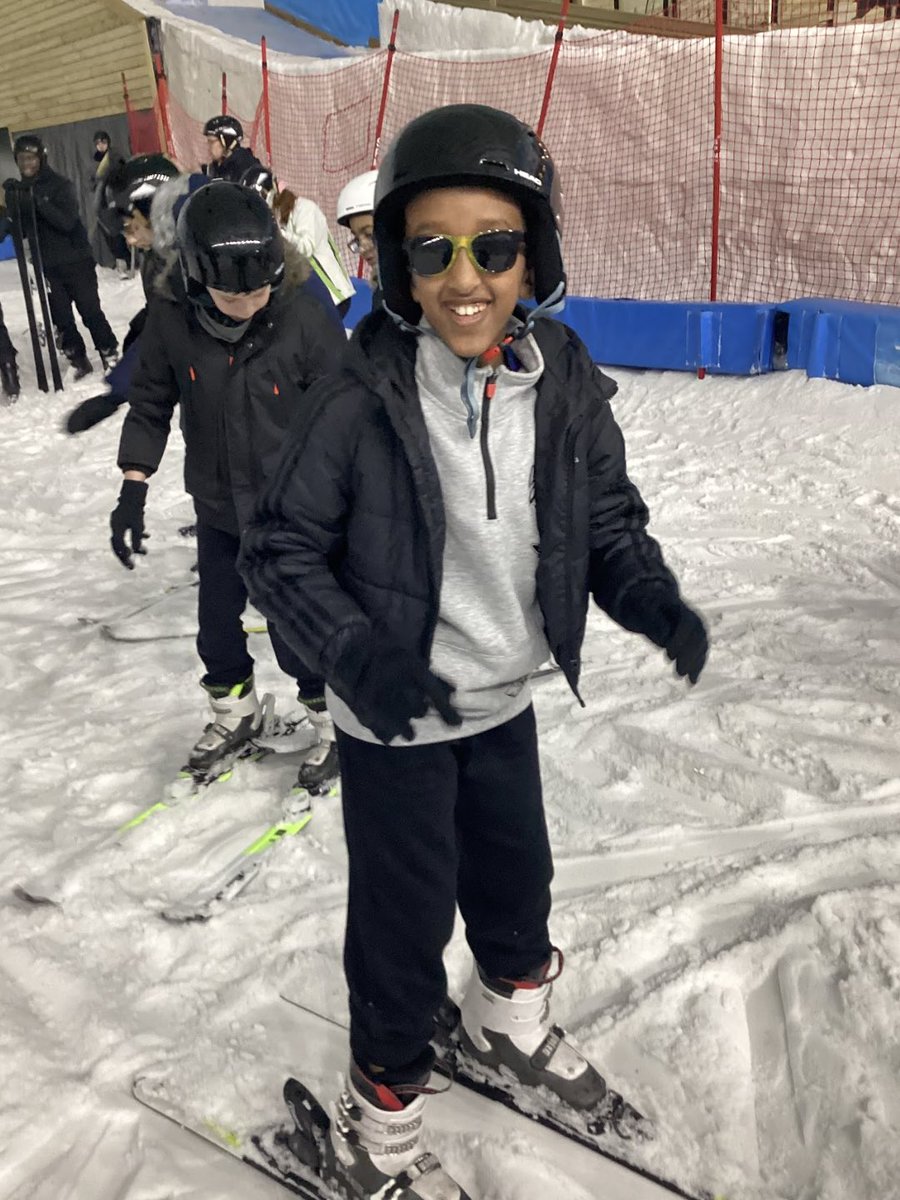 Last week our Learning Support Faculty took some of our students to  The Snow Centre in Hemel Hempstead for our Adaptive Ski Trip. The students had lots of fun hitting the slopes. ❄️🏔️