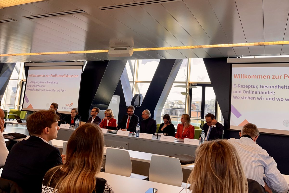 Ch_Nageler's tweet photo. Im Juridicum in Wien findet gerade eine selbstkritische Diskussion zum Thema Digitalisierung im Gesundheitswesen statt. Ich beeindruckt von den offenen Worten und der klaren Einschätzung des Status quo, der sich so zusammenfassen lässt: Es gibt noch viel zu tun!
#digitalisierung https://t.co/J4yHkng6RL