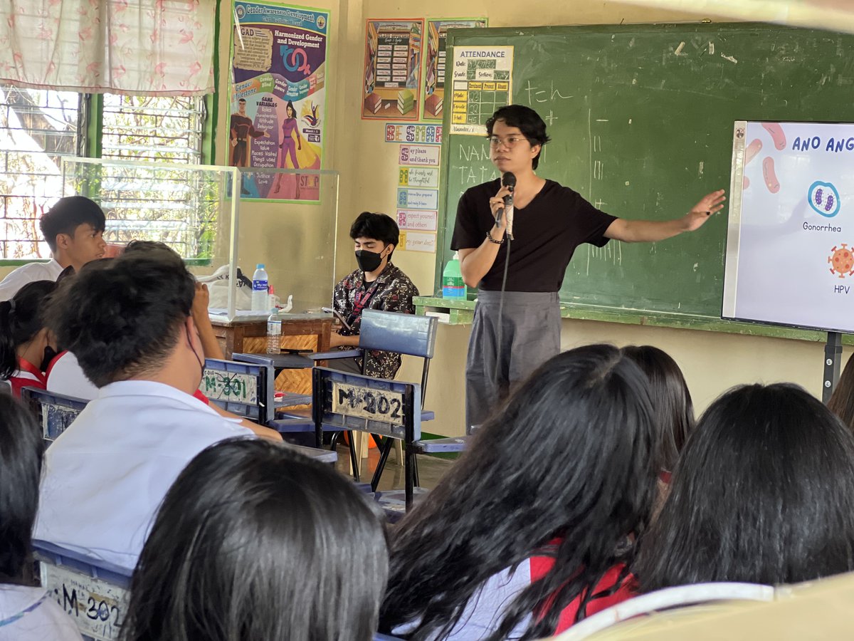 AHFAthena's tweet photo. Day 6 and 7 of our basic CSE program sa Deparo High School!

Biggest thanks sa ating mga volunteers and HIV counselors sa pagbibigay ng kanilang effort at oras! Of course, hindi ito magiging posible without the support of @AhfPhilippines!

 #EndAIDS2030 #EndTheStigma https://t.co/tai6omnfqn