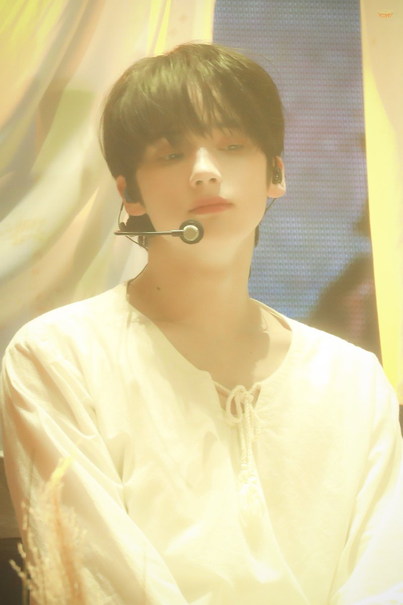 Eggtart0814's tweet photo. 230326 HQ

👼🏻

#휴닝카이   #HUENINGKAI   
#투모로우바이투게더   #TXT 
#TOMORROW_X_TOGETHER https://t.co/RM3kf2GDp4