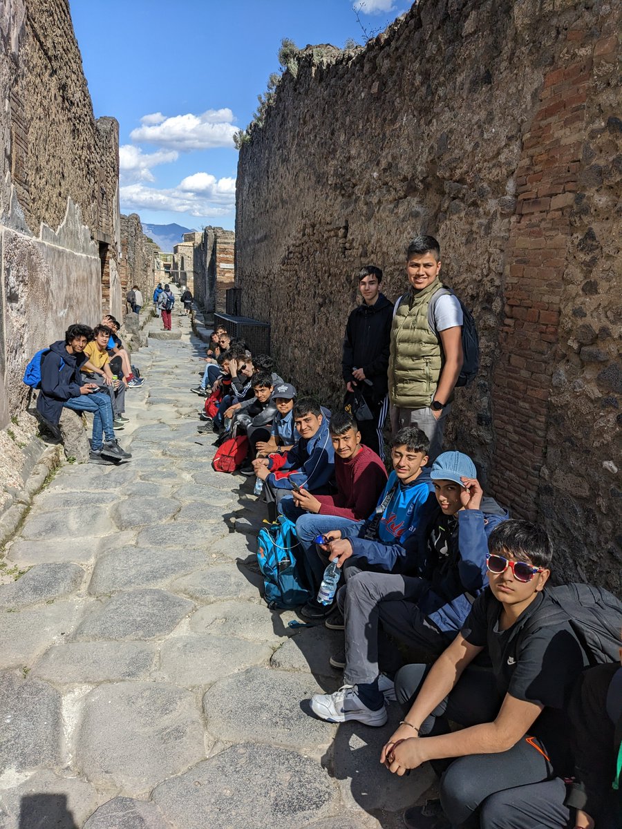 MTSClassics's tweet image. Still in Pompeii...