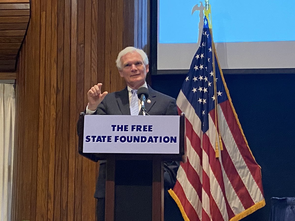 SaraWinegardner's tweet photo. .@boblatta says a major failure of the infrastructure bill was a lack of permitting reform at the Free State Foundation Annual Policy Conference #FSFConf15 https://t.co/vJW3da1ZIP