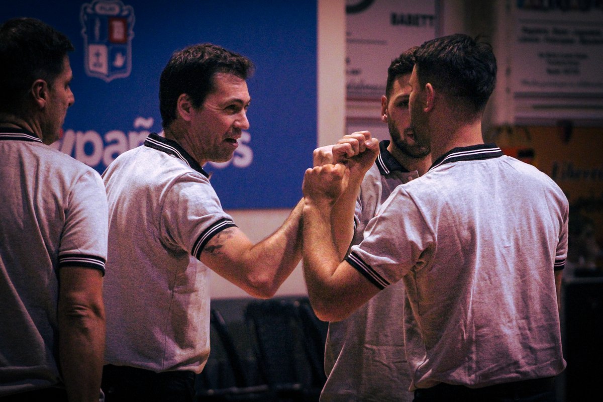laligafederalok's tweet photo. ➡️⬛️🟥 @ClubPteDerqui  se quedó con el clásico ante Sportivo Escobar.

📝https://t.co/ced73AJa1R https://t.co/PGgXrF60Ez