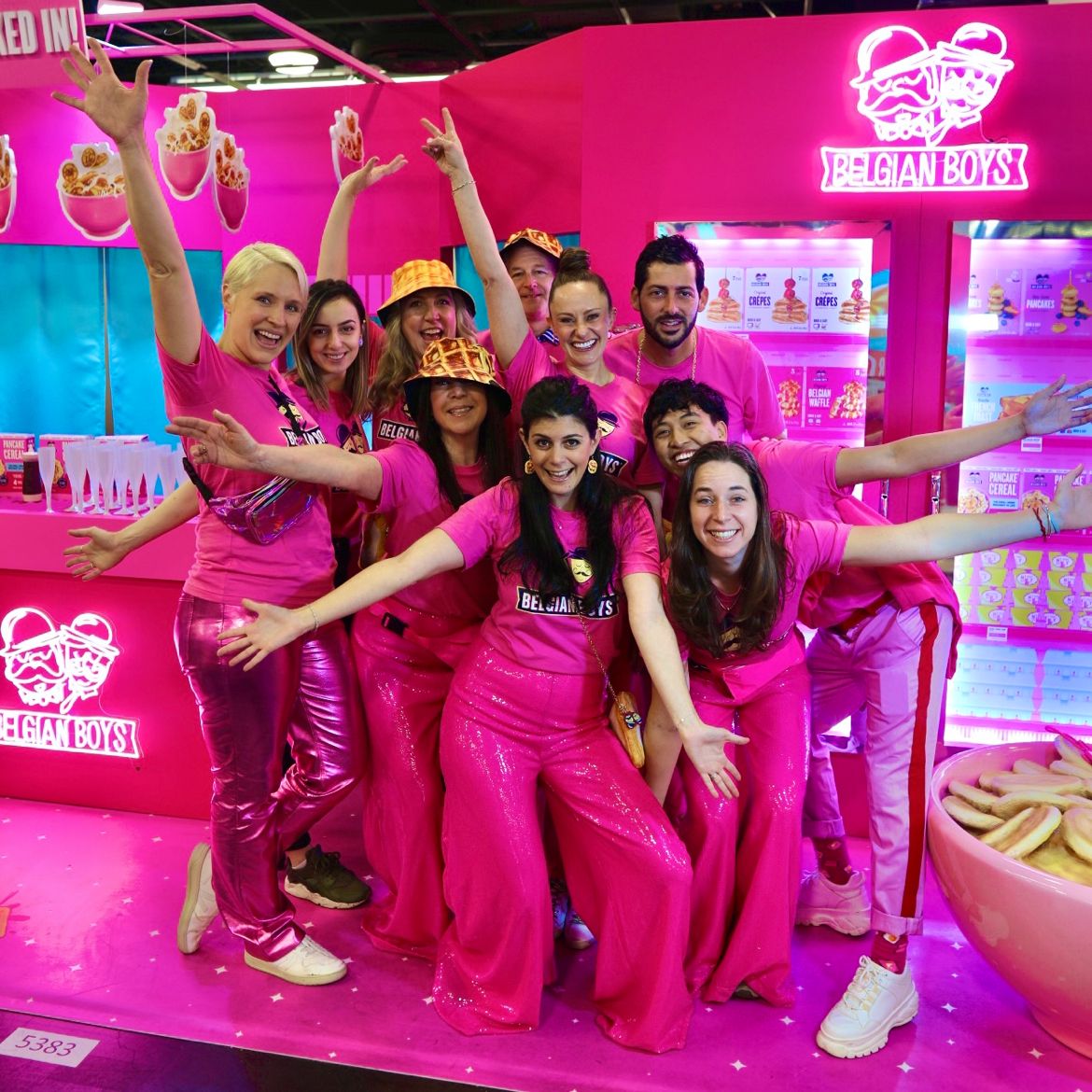 goodtmcreative's tweet photo. #FemaleFounder feature: @AnouckGotlib, CEO of @Belgianboys. Anouck is on a mission to turn up the happy - one sweet moment at a time! Just looking at their booth makes us happy 💖🥞 #belgianboys #pancakecereal #goodtimecreative #womenowned #cpg #WomensHistoryMonth @NatProdExpo https://t.co/yA91QYCl8g
