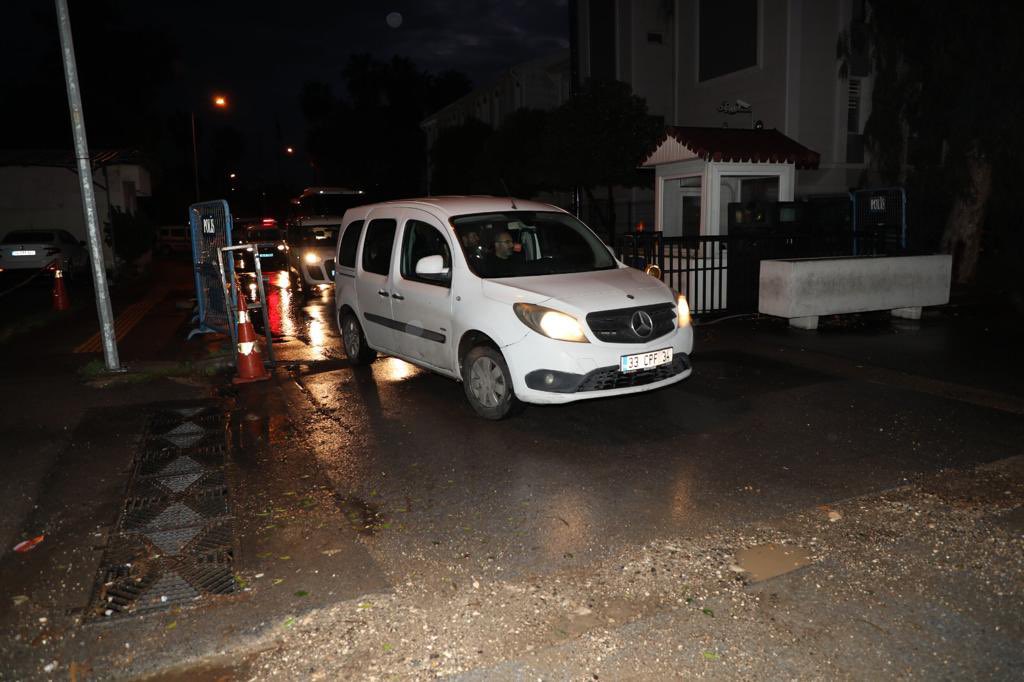 Asayiş Daire Başkanlığı (@asayisdairebsk) on Twitter photo 21.03.2023 Fuhşa Teşvik Aracılık ve Yer Temin Etmek Mersin
🚨
👮♀️
🚔
👮
📍Ayrıntılı Bilgi İçin⤵️
asayis.pol.tr/21032023-fuhsa…
<a href="/EmniyetMersin/">Mersin Emniyet Müdürlüğü</a> <a href="/EmniyetGM/">Türk Polis Teşkilatı</a> #polis 21.03.2023 Fuhşa Teşvik Aracılık ve Yer Temin Etmek Mersin
🚨
👮♀️
🚔
👮
📍Ayrıntılı Bilgi İçin⤵️
asayis.pol.tr/21032023-fuhsa…
<a href="/EmniyetMersin/">Mersin Emniyet Müdürlüğü</a> <a href="/EmniyetGM/">Türk Polis Teşkilatı</a> #polis