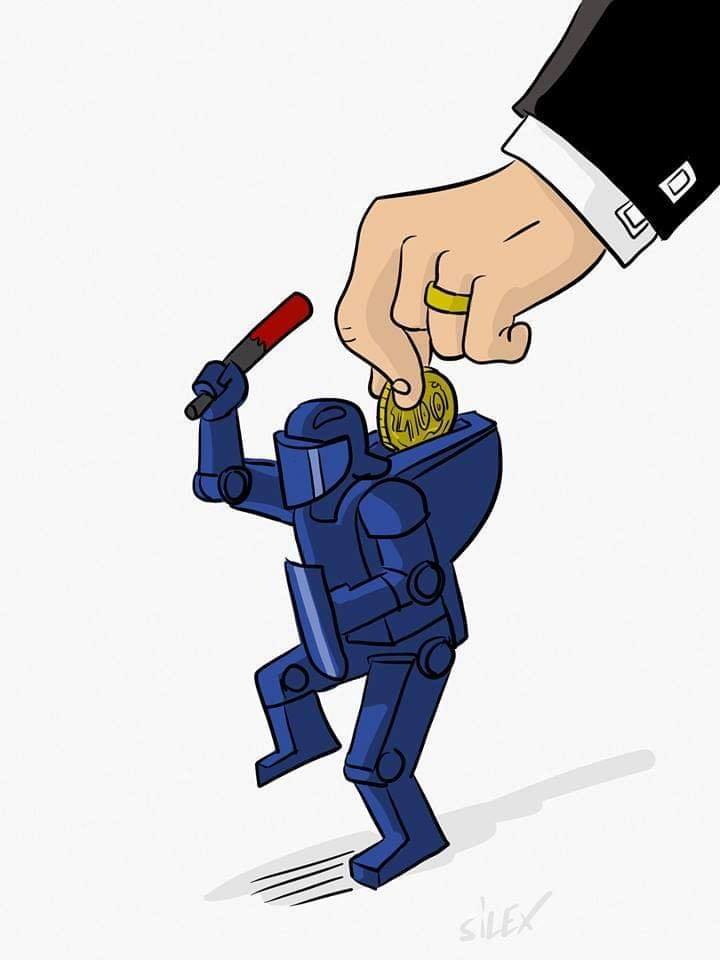 Craak32's tweet image. Le Peuple lui demande #DissolutionBravM il dissout une asso écolo qui a organisé une manif selon le Droit Constitutionnel !
Il faut dégager le fascisme&quot;en marche&quot;,vite. Comme en 39,les bouc-émissaires de l&apos;extrême-droite sont désignés &quot;islamogauchistes&quot;,&quot;écoterroristes&quot;,&quot;antifas&quot;