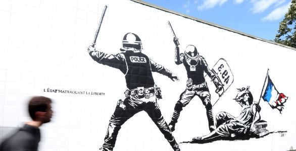 Craak32's tweet image. Le Peuple lui demande #DissolutionBravM il dissout une asso écolo qui a organisé une manif selon le Droit Constitutionnel !
Il faut dégager le fascisme&quot;en marche&quot;,vite. Comme en 39,les bouc-émissaires de l&apos;extrême-droite sont désignés &quot;islamogauchistes&quot;,&quot;écoterroristes&quot;,&quot;antifas&quot;