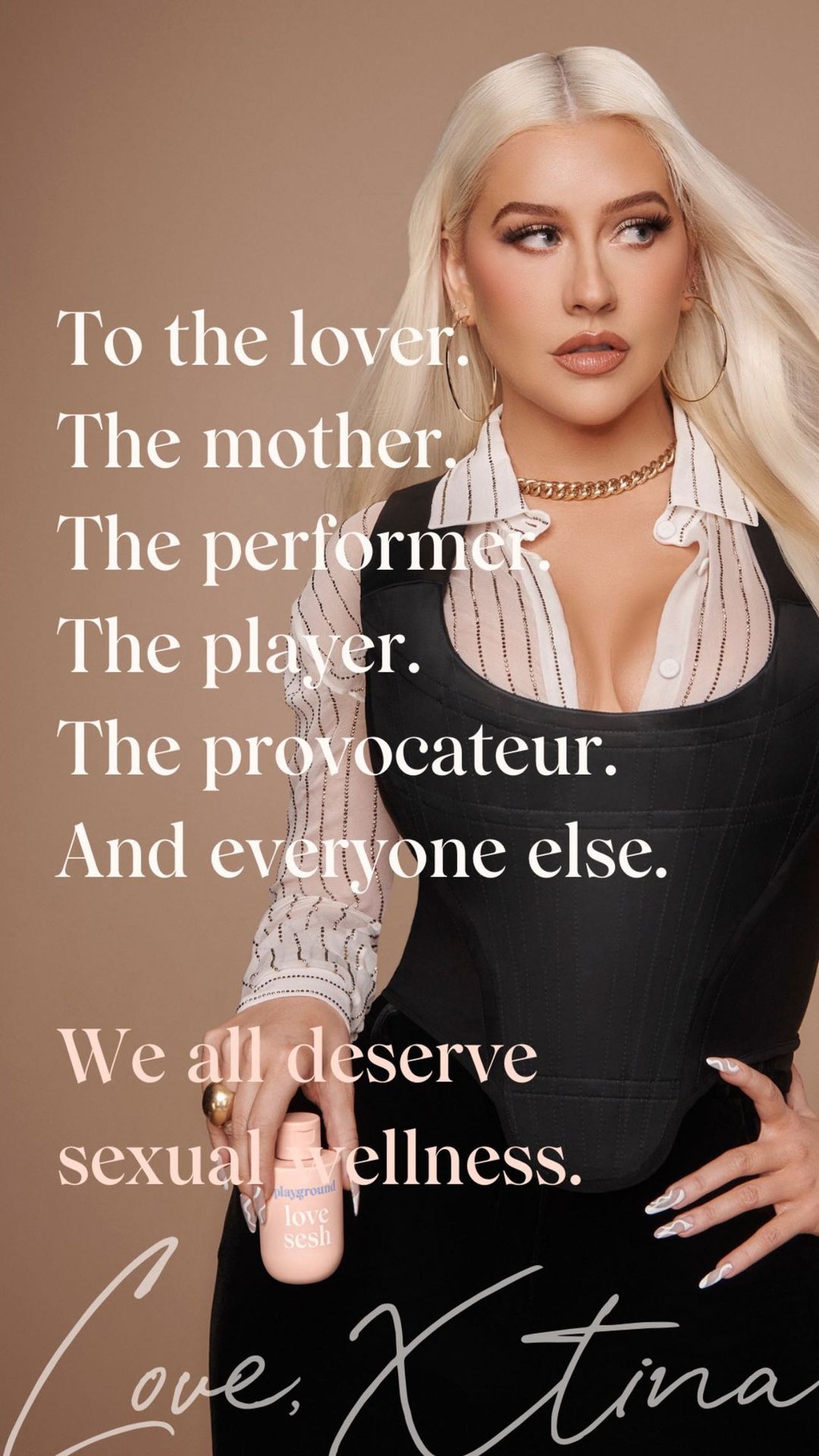 metoo - Christina Aguilera - Σελίδα 2 FsT44O_aEAA8UNv?format=jpg&name=large