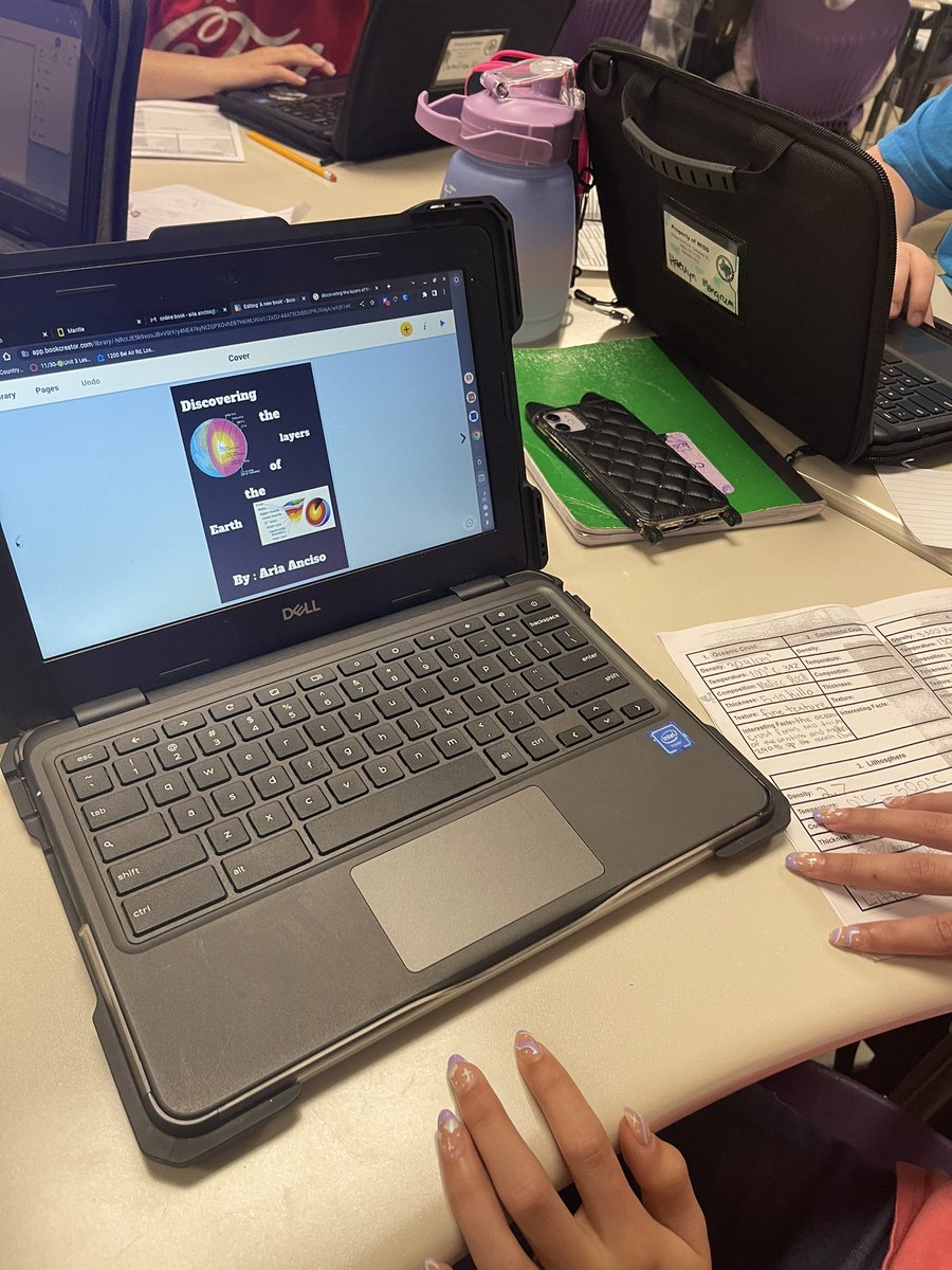 CeciGutierrez06's tweet photo. Ss creating an Online Book 📚 using their research of Layers of Earth 🌍 @LLMSLynx @BookCreatorApp https://t.co/4ZKwklWVYU