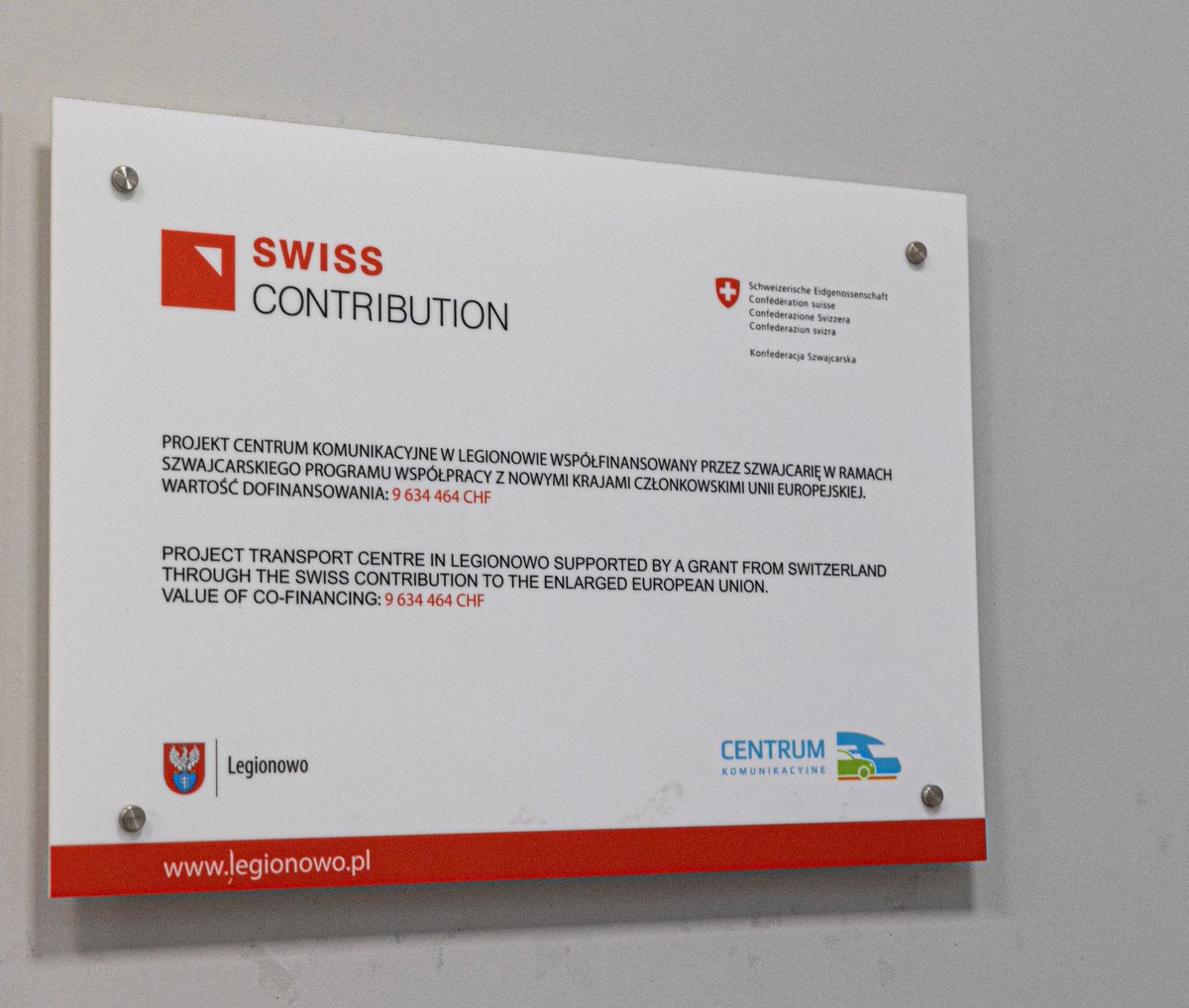 SwissPoland's tweet photo. 🇨🇭delegation from the Council of States @ParlCH, @PolskiSenat &amp; @MFIPR_GOV_PL visited #Legionowo Public Transport Hub, which was co-financed by the 1st #SwissContribution. In the 2nd edition, 🇵🇱 will receive CHF 278 million to support small &amp; medium towns in less-favored regions. https://t.co/fGveXmxsrd