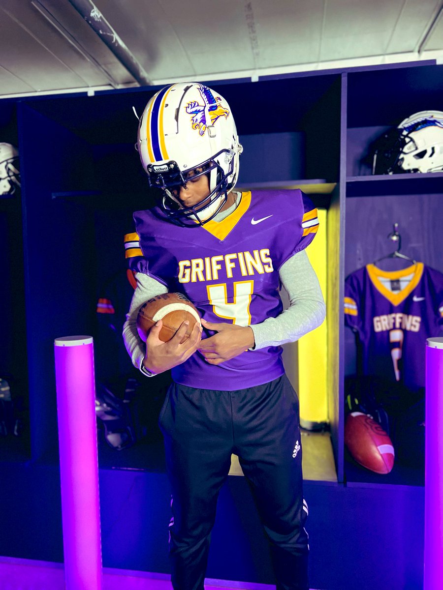 After considering my options and thinking about my future. I decided to verbally commit and continue my academic and athletic career at Fontbonne university!🦅💜🤍@FHCAD @FontbonneU <a href="/CoachBortle/">Austin Bortle</a> <a href="/FootballFHC/">Francis Howell Central Football</a> <a href="/mbunton34/">Mike Bunton</a> @FontbonneSprint