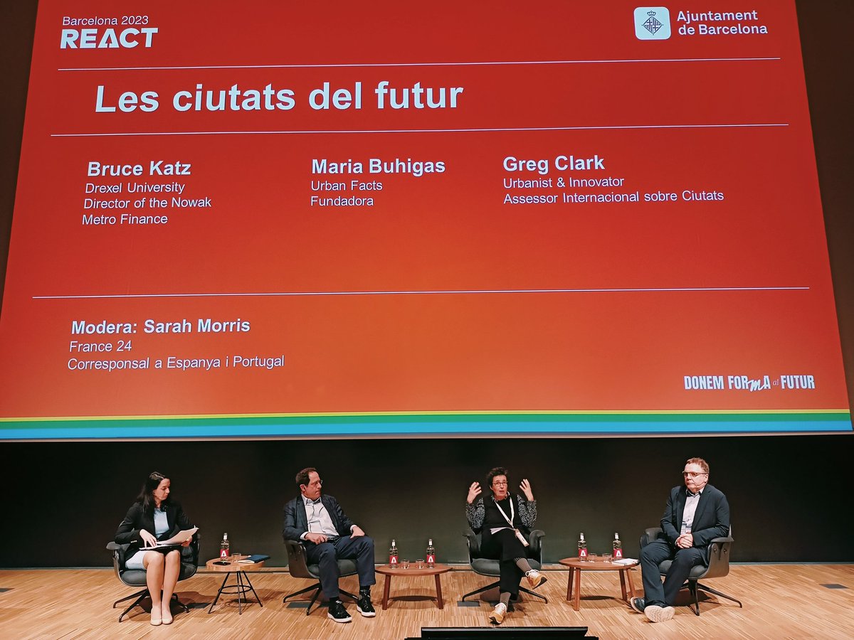 In time to listen to 'Cities of the Future' dialogue with @bruce_katz @GregClarkCities and @mariabuhigas, moderated by @sarahmorriseuro 

#barcelonaREACT2023 #urbanplanning #smartcities #sustainablecities #participatorydemocracy
@dissenyhub