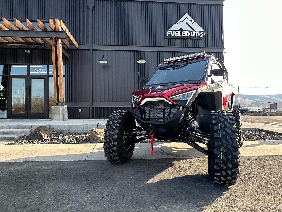 superatvtweet's tweet photo. 🔥 Super nice @PolarisRZR #ProXP rolling out of @fueledutv sitting strong on #SuperATV Forward Offset High-Clearance A-arms. 💪😎 #BuiltforBattle #SATVsuspension
#satv #satvnation #teamsuperatv #superatvdealer #authorizeddealer #aarms #fueledutv #polaris #polarisrzr #offroading https://t.co/tIa5ezJc3w