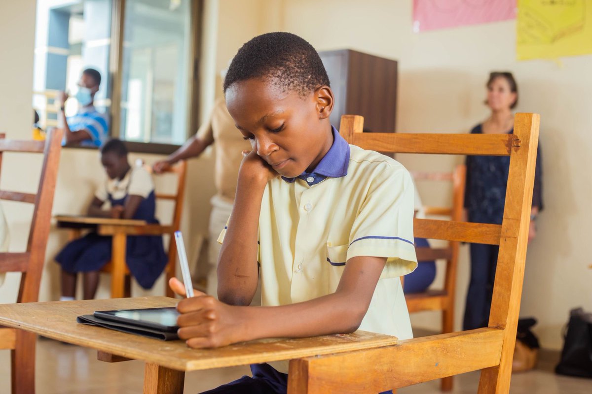 youngatheartgh's tweet photo. Yesterday we had the pleasure of hosting CEO, board members &amp; management of @reachforchange_ 

An afternoon well-spent,engaging with students through our solar powered charging cart,devices &amp; #AnanseTheTeacher gamified app,which uses African folklore for practical STEAM lessons! https://t.co/njnLleSZoy