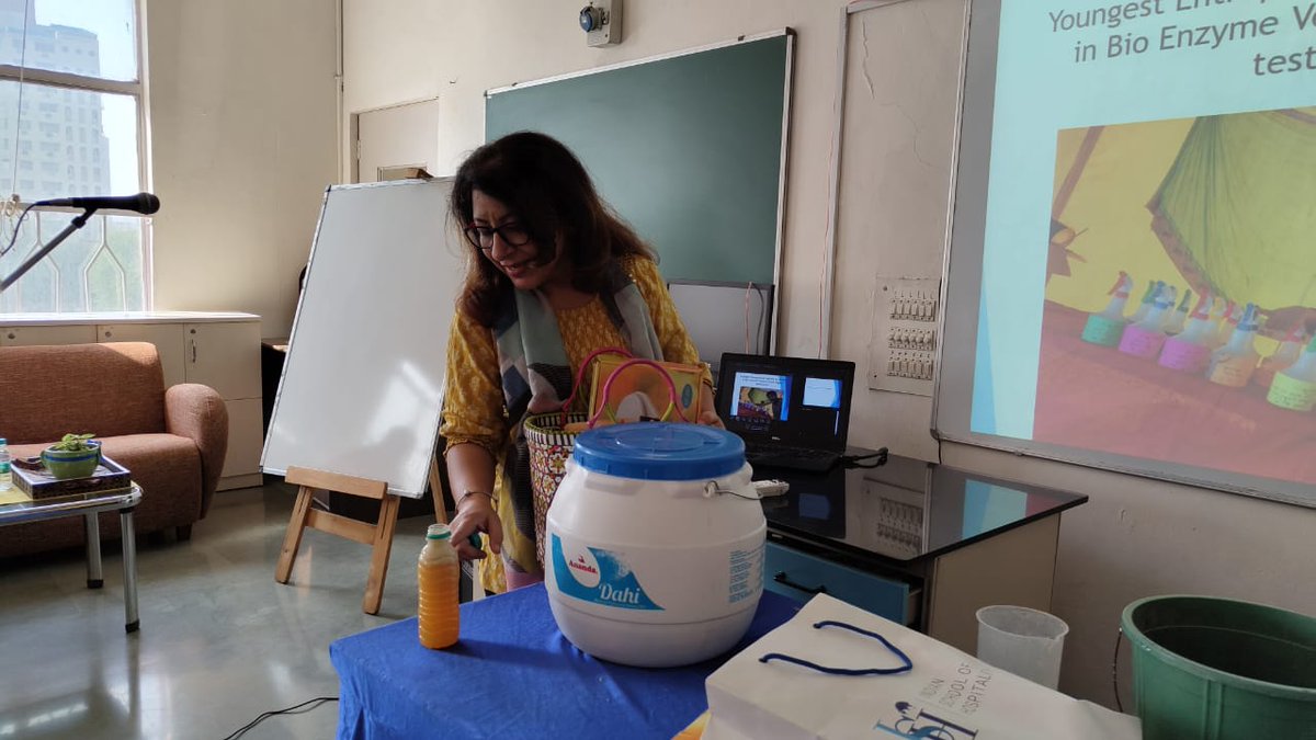 SatijaSameera's tweet photo. Conducted 2 Bio Enzyme sessions with Junior wing and Senior Wing of Ridge Valley School, Gurgaon. Started two baches for the school which the students will take care of during the journey of 3 months of making enzyme🍋🍋🍍
Around 200 students attended the session and once again https://t.co/ldLCwZiicV