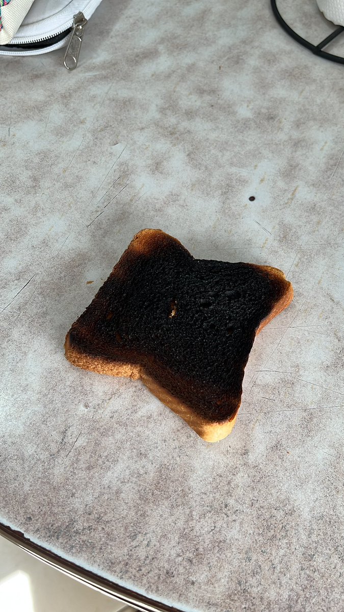 Timchito's tweet photo. #nadiedicenada mi novia las hace con carbon las tostadas https://t.co/vt1zeTnvCW