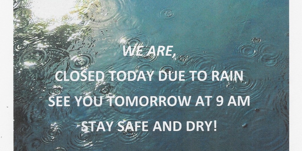 TBOCOysters's tweet photo. Hey folks, yet another round of heavy rain and strong wind keep us home by the fire. Please be safe and stay off the roads, and we will see you Wednesday. #rainday #oysters #keeponshucking 💪🦪🌎🌊☔☔☔🌧️ https://t.co/poluvTnFXJ