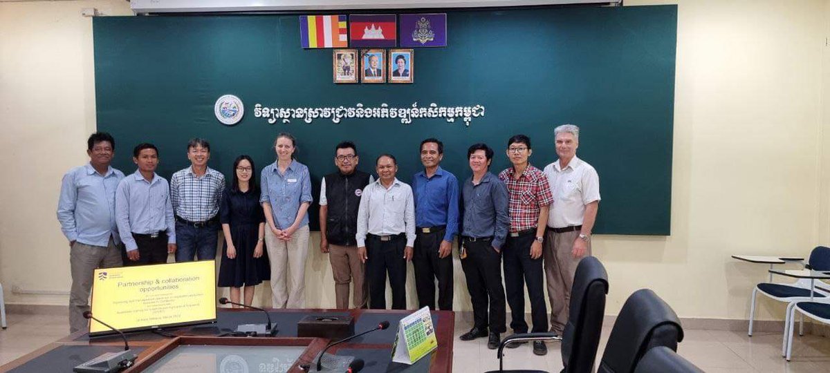 Meeting colleagues at the Cambodian Agricultural Research and Development Institute in Phnom Penh to talk about future opportunities to increase the adoption rate of improved farming practices among smallholder farmers.