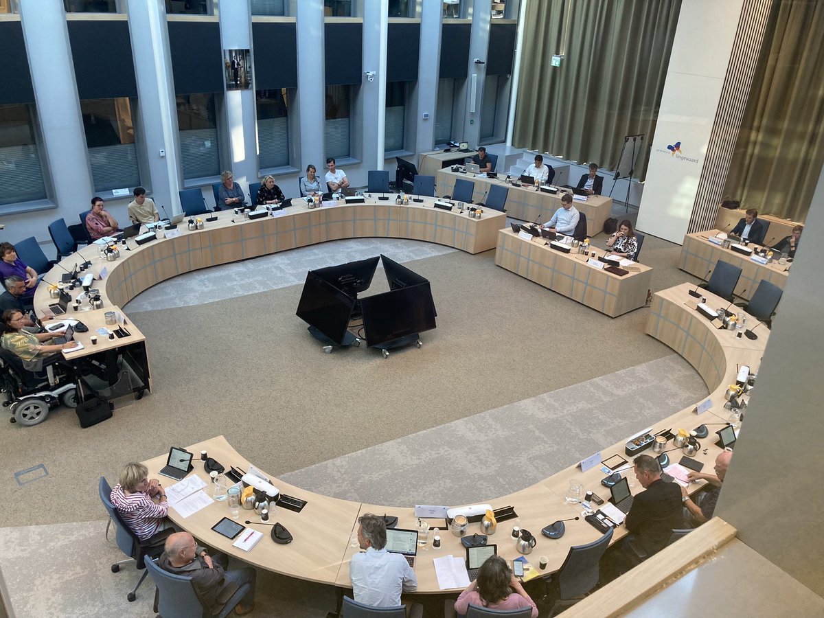 A.s. donderdag 30 mrt is er een Politieke avond. Inwoners kunnen inspreken over onderwerpen die niet op de agenda staan. U kunt zich hiervoor melden bij de griffie, uiterlijk woe 29 mrt 12.00 uur, via raadsgriffie@lingewaard.nl of 026-3260461.
De agenda: bit.ly/3zfPprT