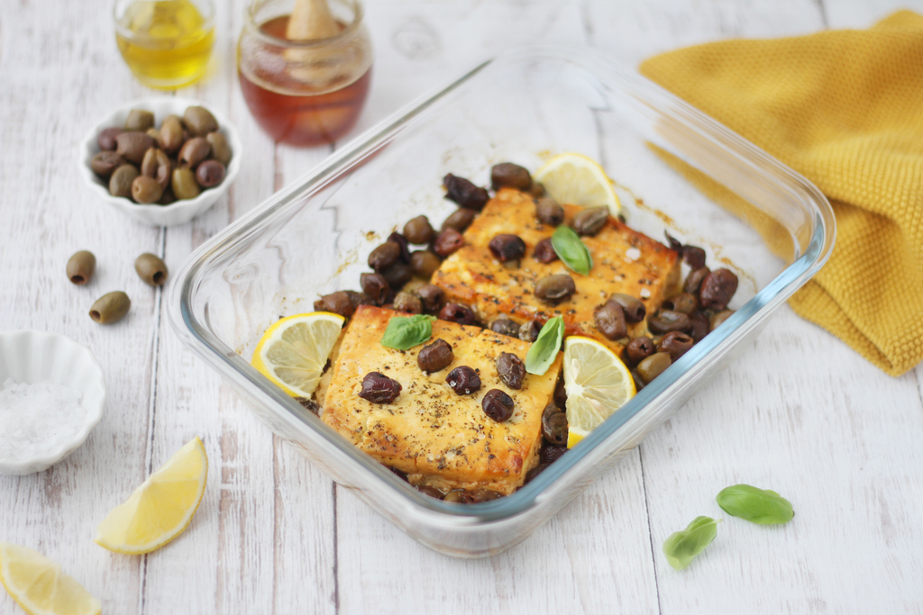 Feta al forno con olive e miele