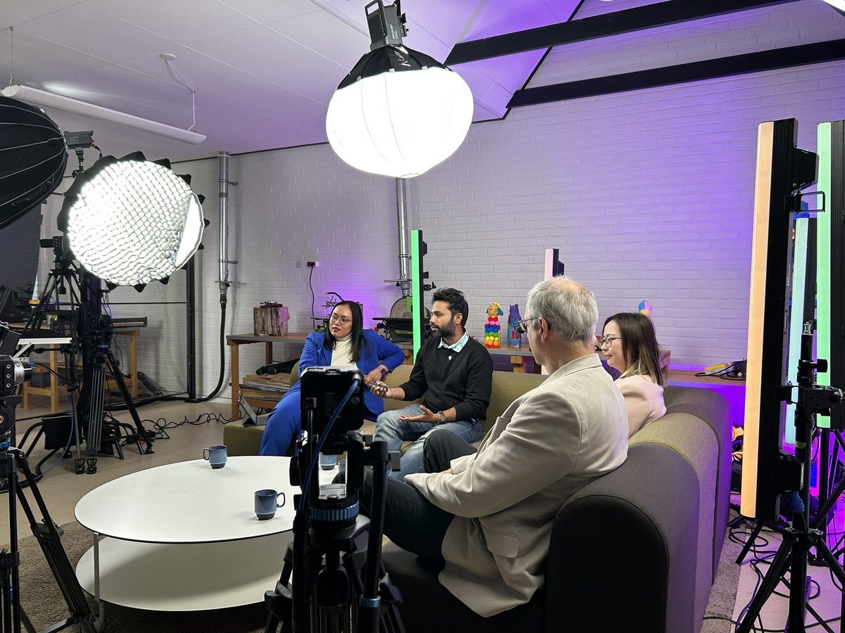 The LEGO Foundation tweet media