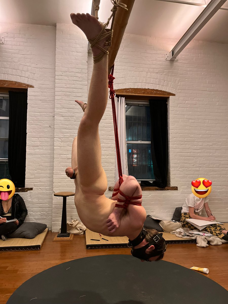 Some fun stills from O/our “Kink &amp; Draw” at <a href="/TempleNewYork/">Temple</a> on Sunday night.