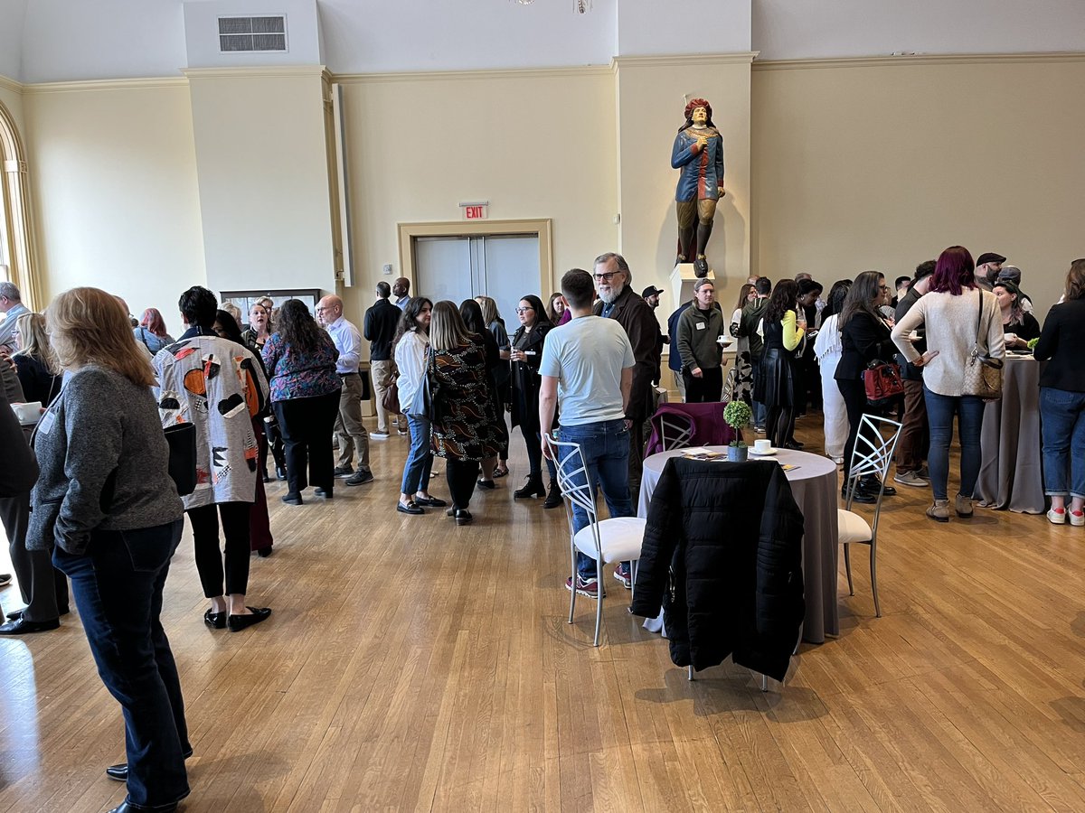 BrookeWBZ's tweet photo. Creative Collective is on a mission to support creativity and small businesses with events like “Coffee with the Collective.” They’ve helped business owners like Dana Quigley network and grow. Stay tuned to @wbznewsradio to learn more! 🎨🖌️@collectivecre8s https://t.co/LfDonDNfaX