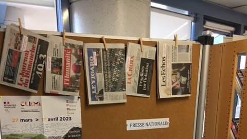 cdimonteil's tweet photo. #SPME2023 Profitez de la Semaine de la presse pour découvrir notre kiosque à journaux et magazines 📰🗞️au CDI du @LyceeMonteil https://t.co/2SMCzWiSV6