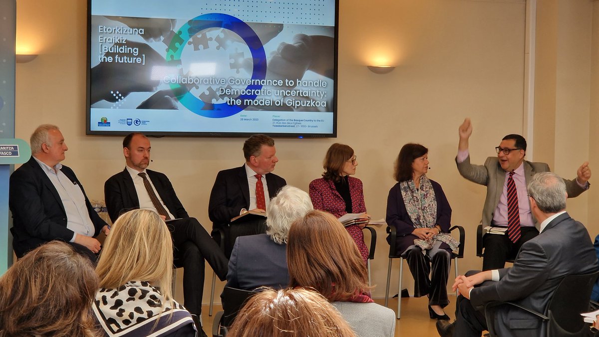 Angela Hanson (@civiccatalyst) on Twitter photo Excellent close of <a href="/OPSIgov/">OECD Observatory of Public Sector Innovation</a> case of #anticipatory #innovation, Etorkizuna eraikiz (building the future) with <a href="/EEGipuzkoa/">Etorkizuna Eraikiz</a> Gipuzkoa. Today we discuss #democracy in uncertain times and collaborative governance as <a href="/AdilNajam/">Adil Najam </a> compares it to jazz. Full text 👉
t.ly/vFFe Excellent close of <a href="/OPSIgov/">OECD Observatory of Public Sector Innovation</a> case of #anticipatory #innovation, Etorkizuna eraikiz (building the future) with <a href="/EEGipuzkoa/">Etorkizuna Eraikiz</a> Gipuzkoa. Today we discuss #democracy in uncertain times and collaborative governance as <a href="/AdilNajam/">Adil Najam </a> compares it to jazz. Full text 👉
t.ly/vFFe