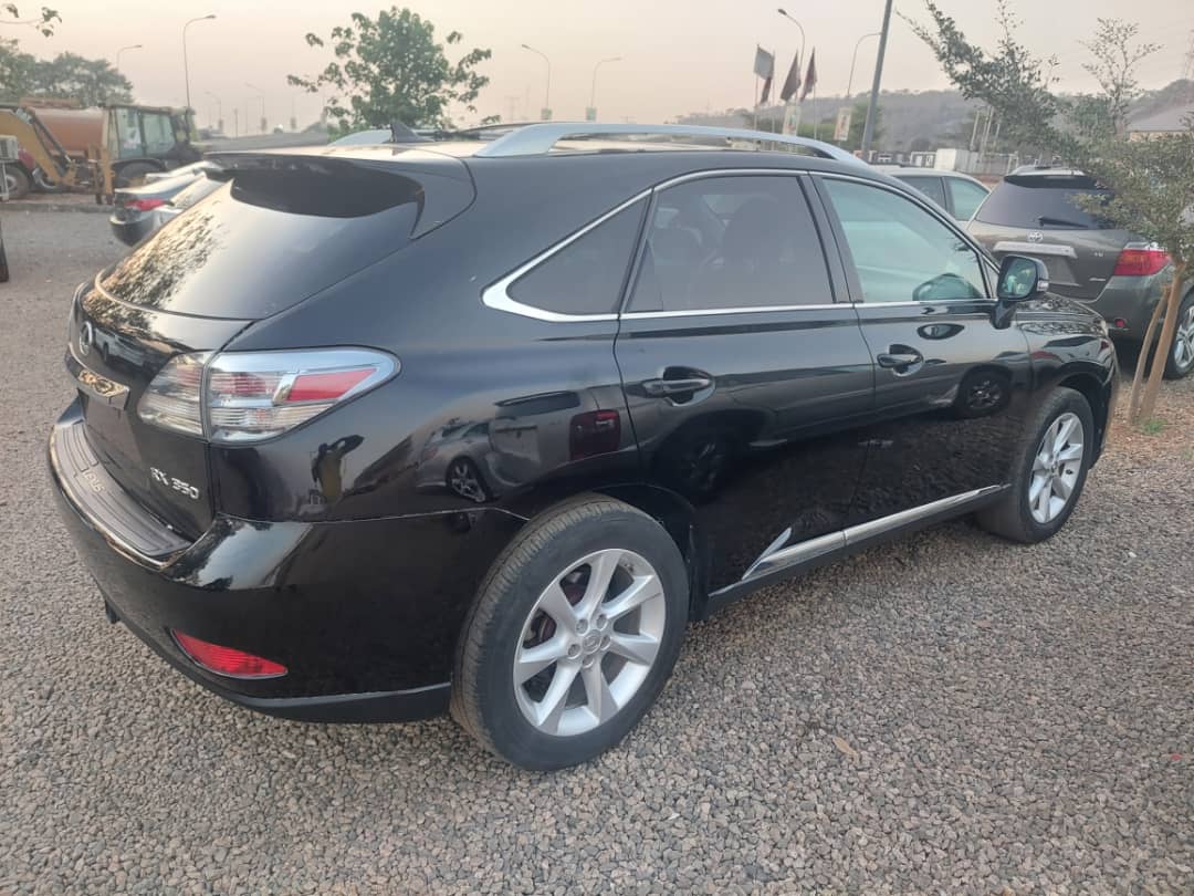 Avant_gardeauto's tweet photo. Lexus RX350 
Location: Abuja 
Year: 2012
Price: 11m
☎️: 07013000001

#AbujaTwitterCommunity #Avantgardeautos   #Toyota #Camry   #Auto #cars #Nigeria #new #business #Men #woman #Abuja #Lagos  #Deals #style #election #Lexus #LexusRX https://t.co/ALOtTBPx3b