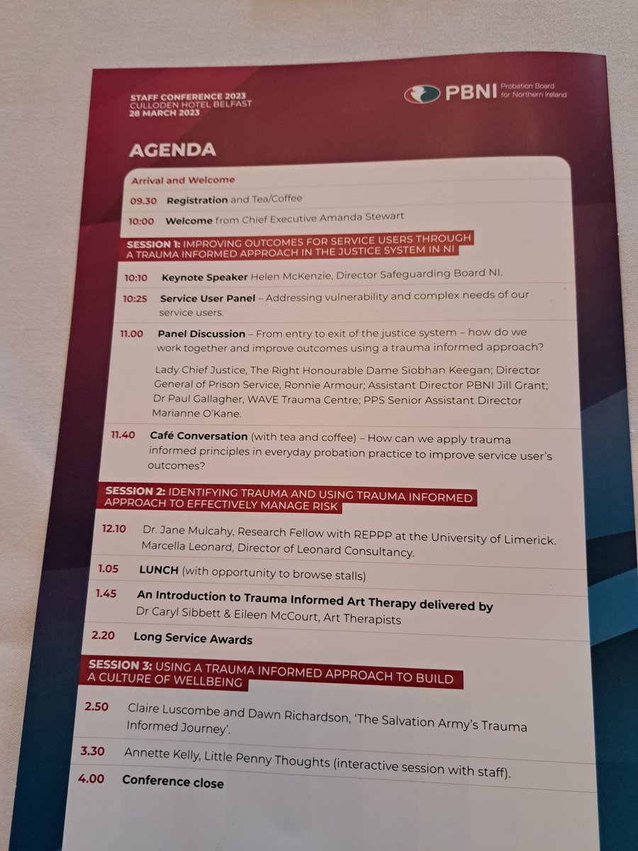janehmul's tweet image. The @PBNI staff conference on &quot;Supporting our people to provide a trauma informed service&quot; has begun w an inspiring welcome from Amanda Stewart, OBE. Keynote Helen McKenzie from @safeguardingni commends @wendyruns #pairofaces graphic as the best single slide on #ACEs &amp;amp; #trauma.