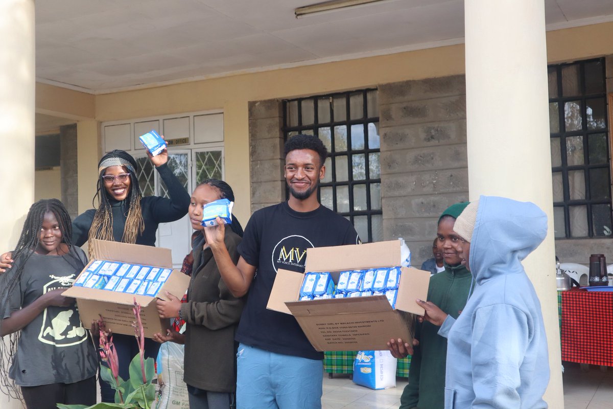 Qlyntic's tweet photo. Fighting period poverty among the teenage girls is an integral part of my voice international educational support in the rural settlements in Kenya . Since last year we have reached 5,000 adolescent girls in sanitary distribution. the program has helped girls in many other ways. https://t.co/MH8FCHCDkc