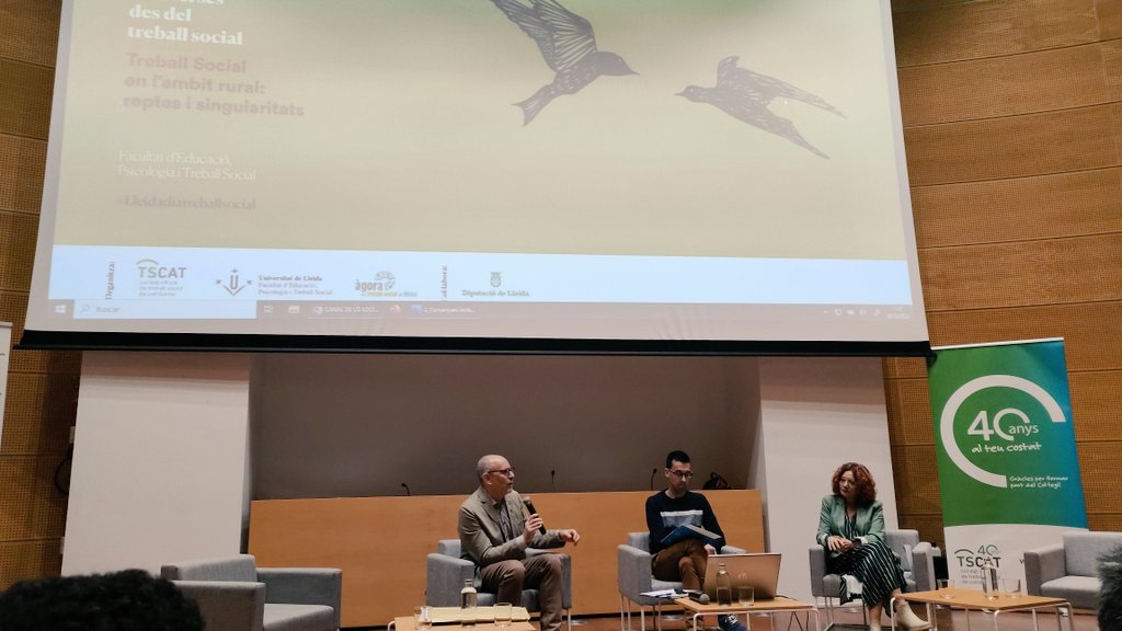 eduvati's tweet photo. Comecem les jornades "Converses des del treball social. Treball Social en l'àmbit rural: reptes i singularitats" #LleidaTreballSocial https://t.co/GjbduTMv1S