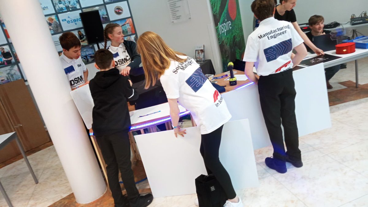 Setting up for the regional finals in York #f1SUKRF thanks to our sponsors <a href="/DSMC_UK/">DSMC</a> <a href="/MottMacDonald/">Mott MacDonald</a> <a href="/ACWA_Services/">ACWA Services</a> <a href="/UWSDandT/">UWSDandT</a>