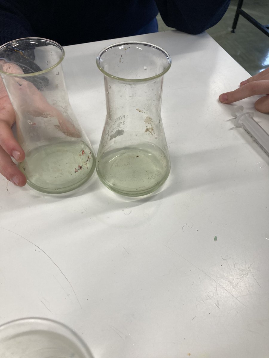 ColMhuire's tweet photo. The 3rd years were very busy this morning #investigating #acidbase #titrations on a small (wildly inaccurate) scale , but they really got the idea of #neutralisations! We can go for accuracy and precision next class. @CMhuireAskeaton https://t.co/P82sV8jCRA