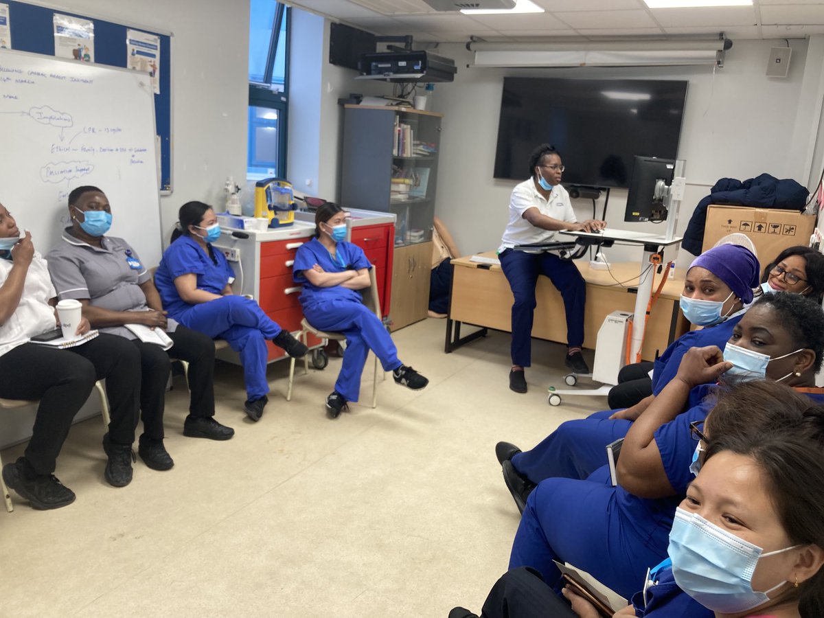 haja_tee's tweet image. Preventing Deconditioning in Hospital Training #ImprovingTogether 
#PatientQualityImprovement #SeatMeOut ⁦@coileyann_marie⁩ ⁦@LGT_Qi⁩