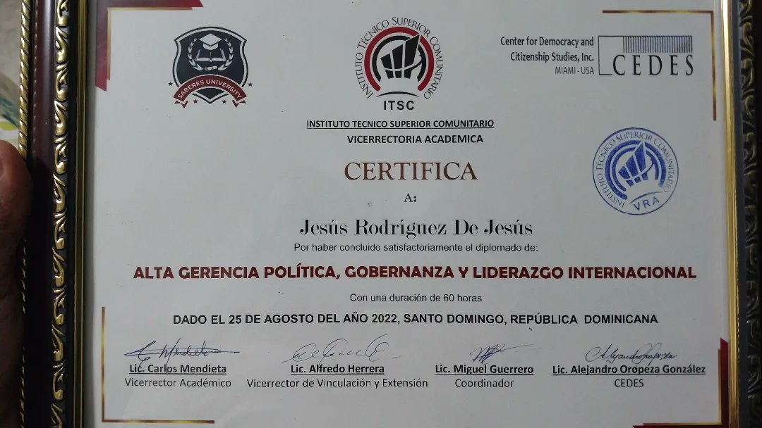 JesusRo85281964's tweet photo. Buenos Sigo Recordando. https://t.co/prZiDGN1YL
