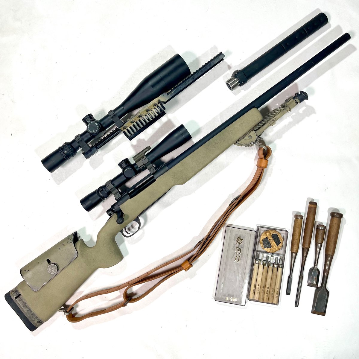 MeltMatsu's tweet photo. 山に篭り、実のマクミランストックの内側を削り倒してM91A2ぽいやつを作りました！
組んだのはロングアクションのCAW M700/M24です。
次はいよいよMK13mod0/3？化に挑戦ですが、時代や設定でいろんなスタイルに組み替えます！
もちろん全部塗りますよww https://t.co/eeua4vSm7w