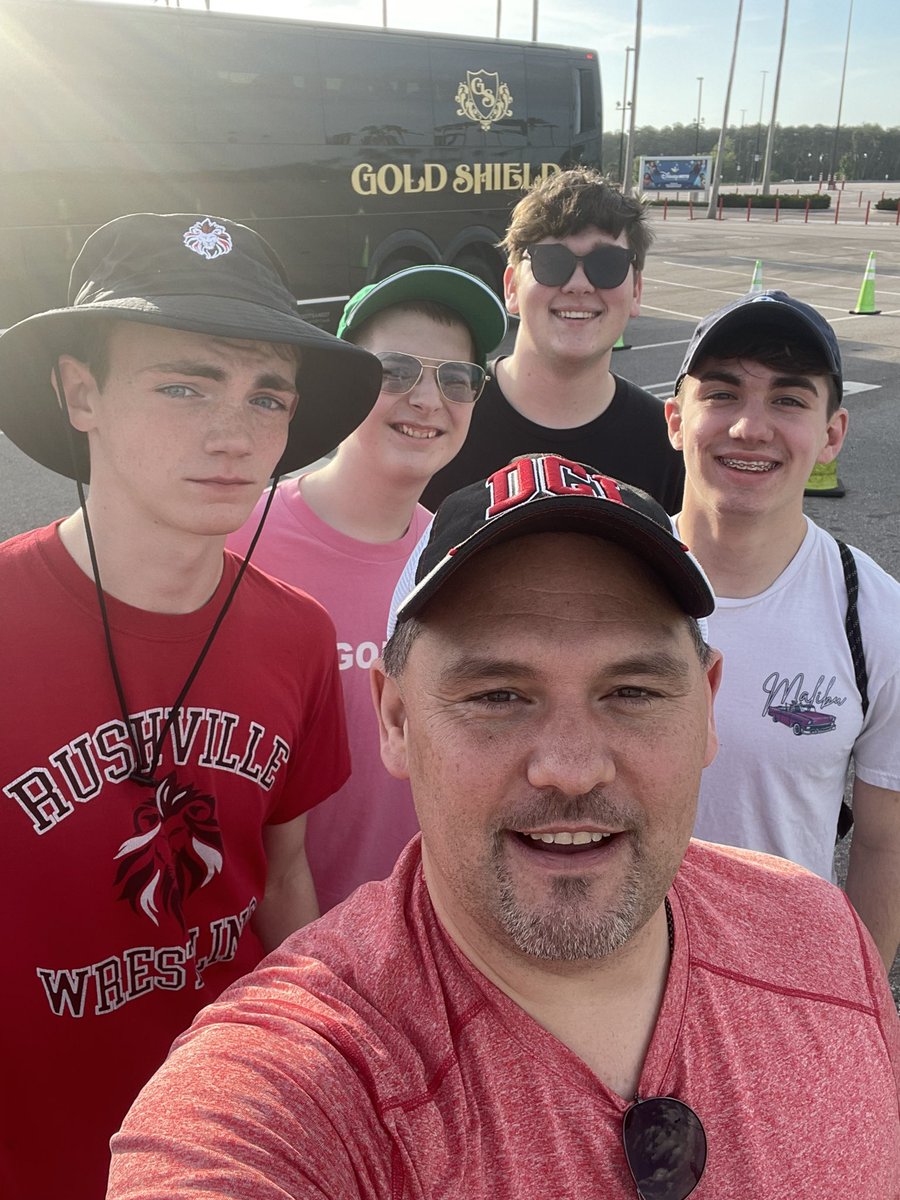 RCHSBand1's tweet photo. First full day in Hollywood Studios. pizza party and swimming at the hotel was a success. https://t.co/L1NZRAJy0E