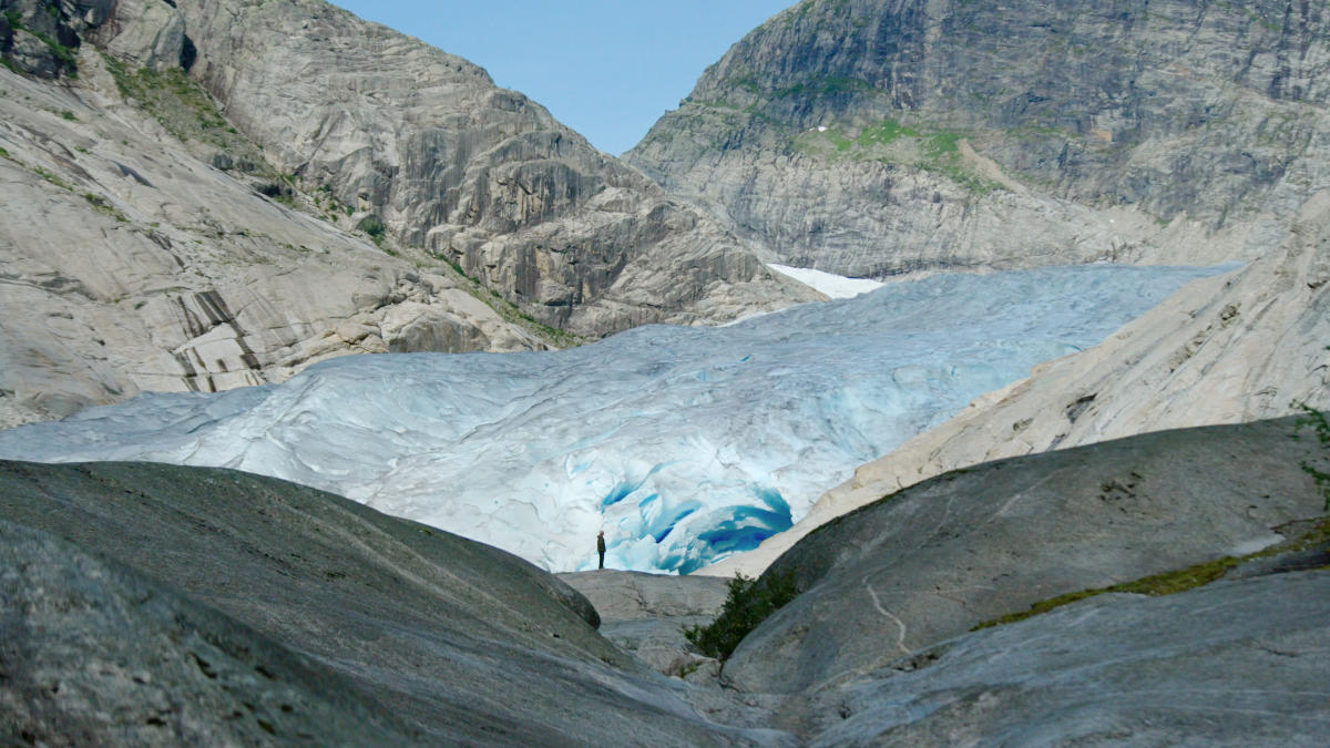 One of Norway's best-known and award-winning filmmakers has created a beautiful ode to nature - "Songs of Earth"
visitnorway.com/typically-norw… #norway #nature #friluftsliv