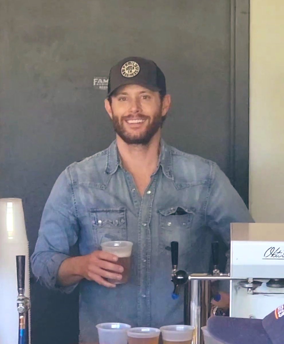 MaschinaAg's tweet photo. Not enough #JensenAckles on my TL, here you go #AckleNation https://t.co/NDshzP488J